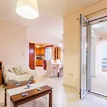 Spacious Urban Haven-family Home, Perfect Location *