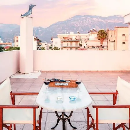 Spacious Urban Haven-family Home, Perfect Location