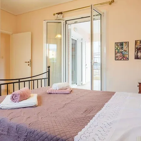 アパート Spacious Urban Haven-family Home, Perfect Location カラマタ