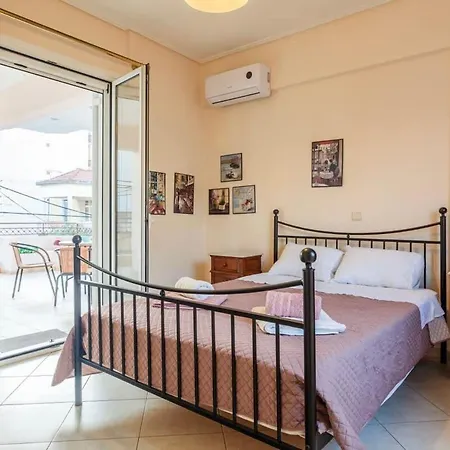 Spacious Urban Haven-family Home, Perfect Location * Kalamata