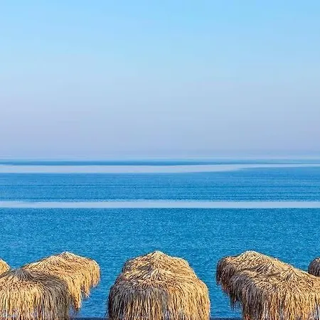 Spacious Urban Haven-family Home, Perfect Location * Kalamata