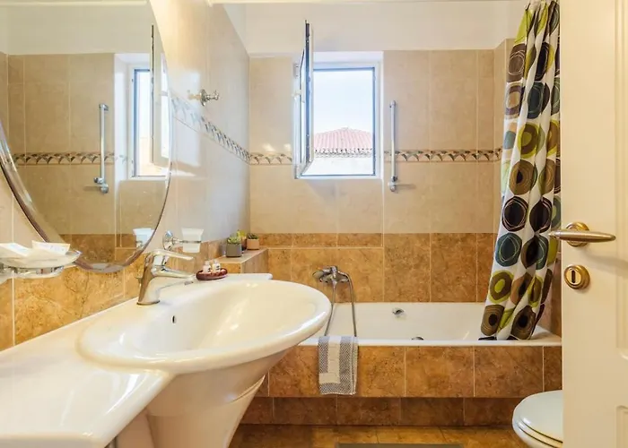 Spacious Urban Haven-family Home, Perfect Location * Calamata