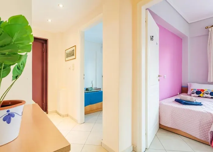 Spacious Urban Haven-family Home, Perfect Location 아파트 *