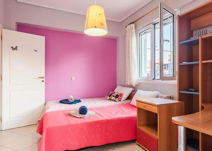 Spacious Urban Haven-family Home, Perfect Location Lejlighed Kalamata