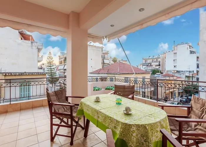 아파트 Spacious Urban Haven-family Home, Perfect Location 칼라마타